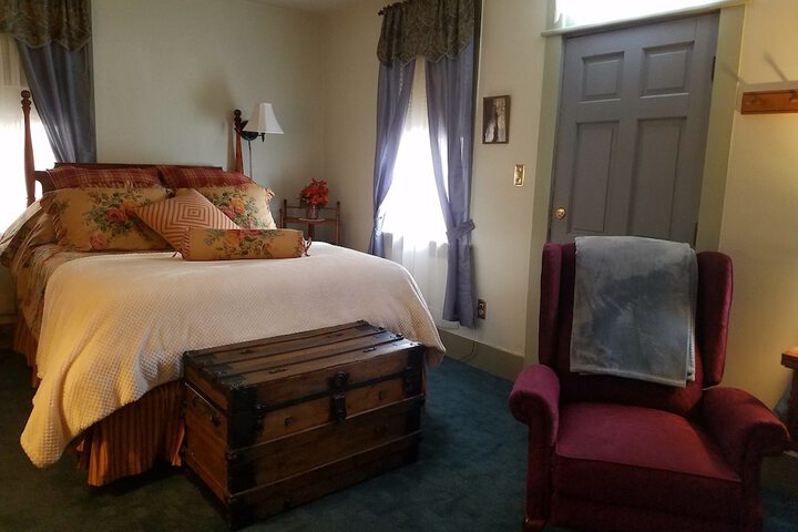 Room 40 of 65