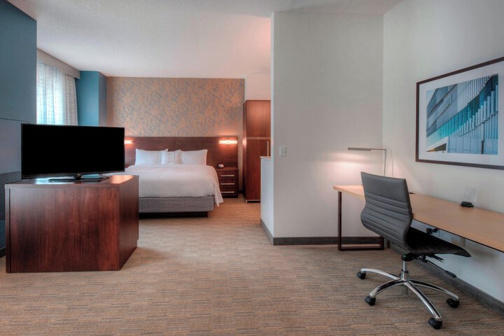 Room 33 of 87