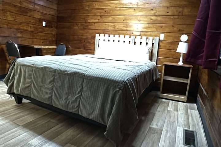 Room 15 of 23