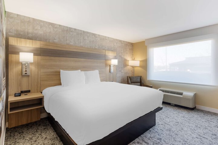 Room 15 of 26