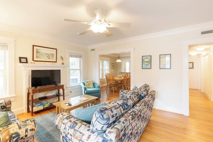 Ocracoke Harbor Inn