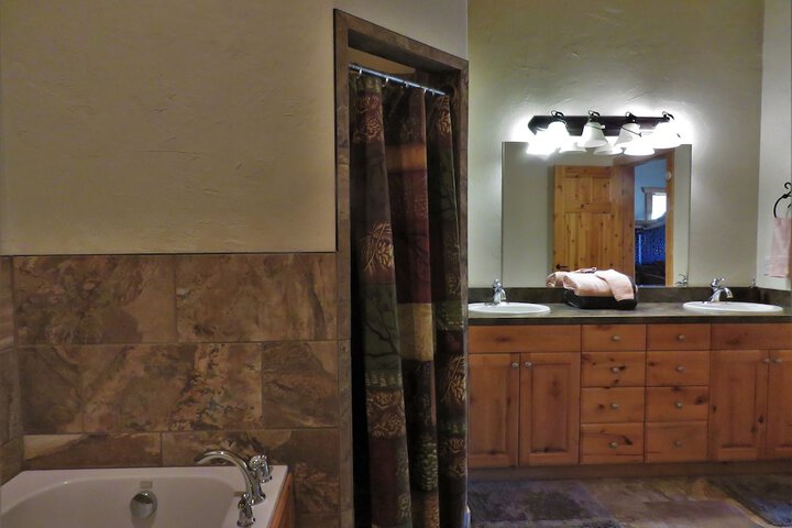 The Hideaway Lodge