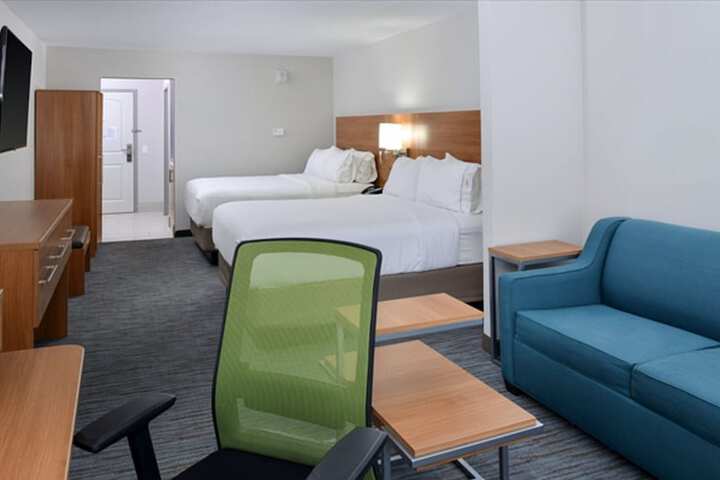 Room 12 of 31