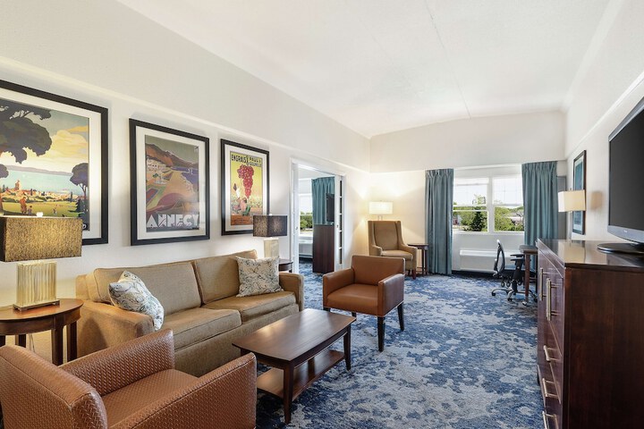 Doubletree by Hilton Cape Cod - Hyannis
