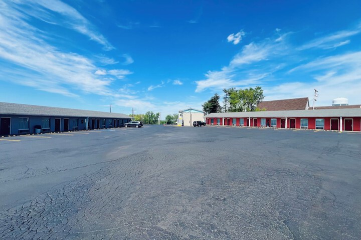 Hometown INN