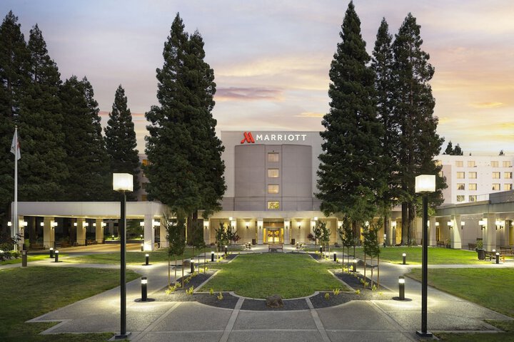Hotel 3 of 65
