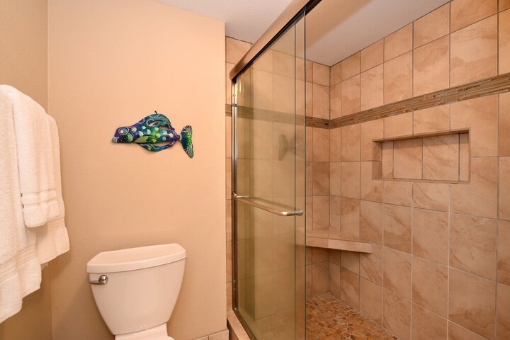 Room 15 of 23