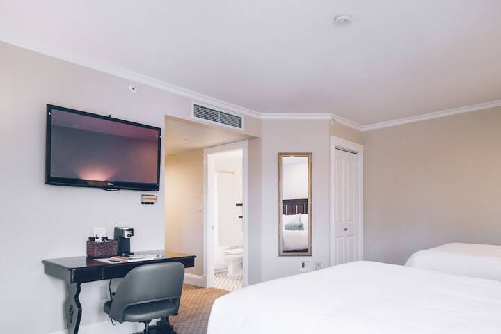 Room 40 of 64