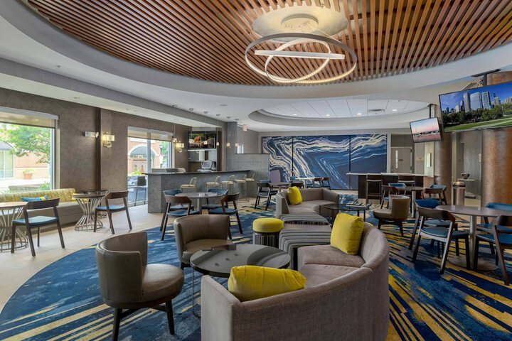 Hotel Interior 10 of 33