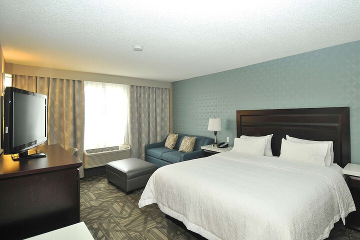 Room 30 of 46