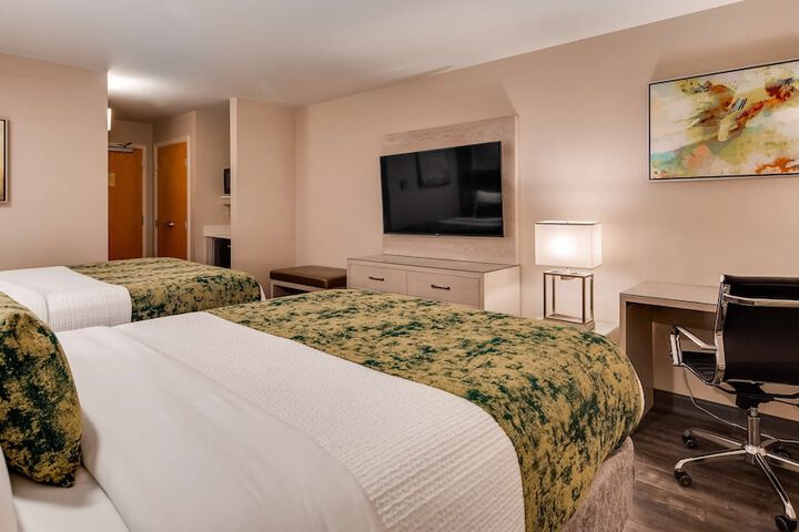 Room 9 of 27
