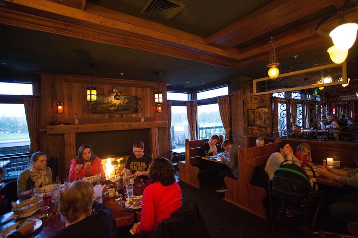 Dining 37 of 75