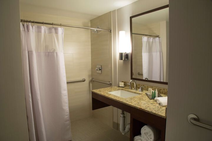 Room 10 of 51