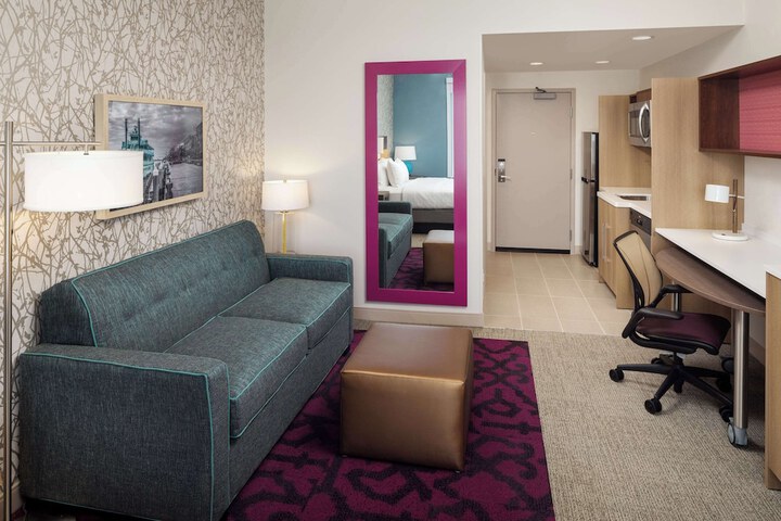 Room 12 of 24