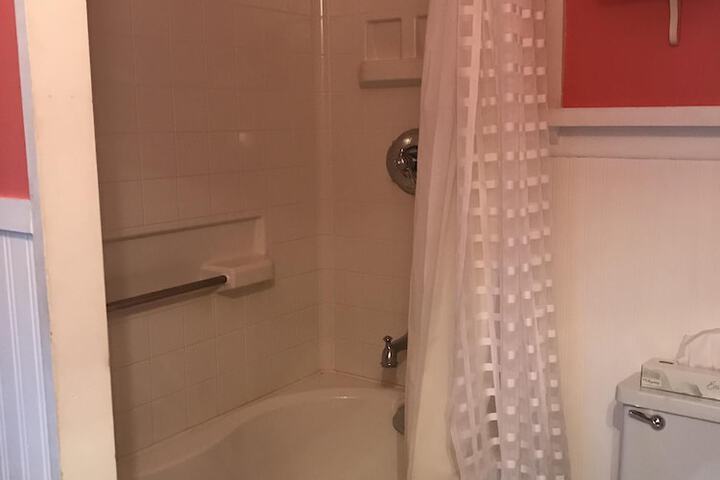 Room 54 of 84