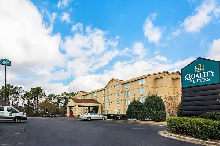Hotel 2 of 48