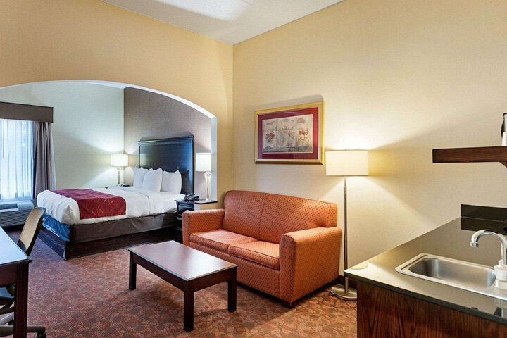 Room 13 of 34