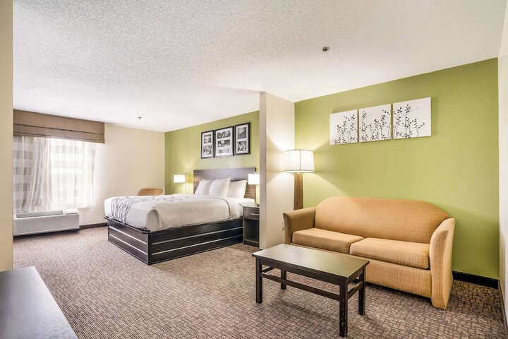 Sleep Inn & Suites Jacksonville near Camp Lejeune