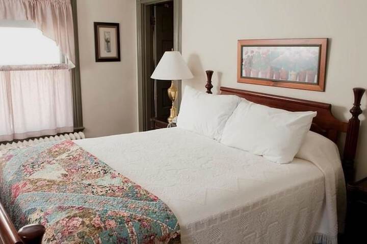 Room 14 of 65