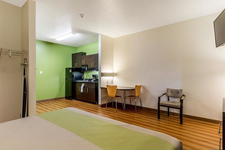 Room 35 of 46