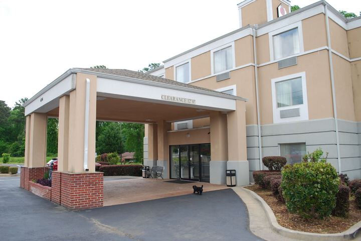 Hotel 6 of 50