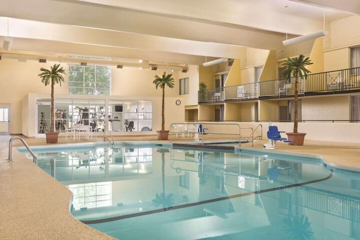 Pool 4 of 27