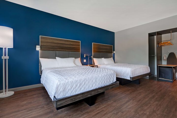 Room 28 of 41