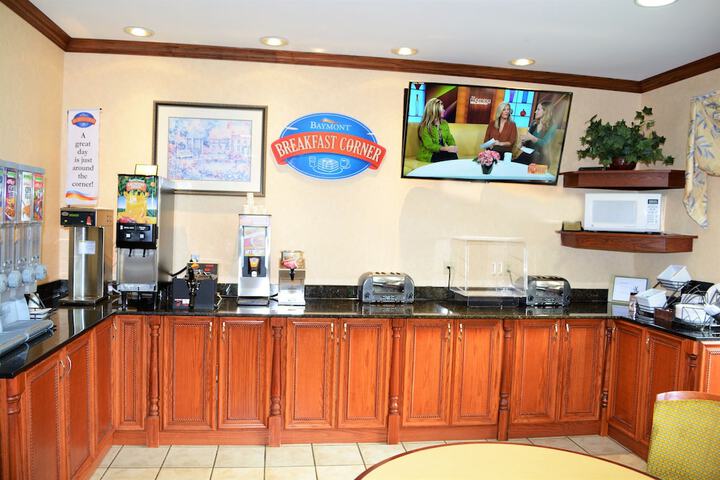 Baymont by Wyndham Waterford / Burlington WI