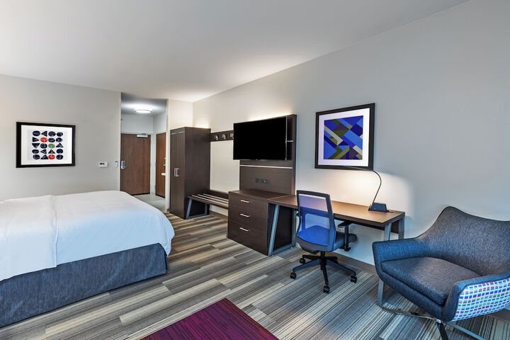 Room 14 of 35