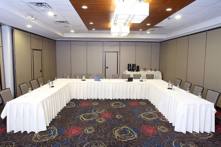 Holiday Inn & Suites Duluth Downtown by IHG