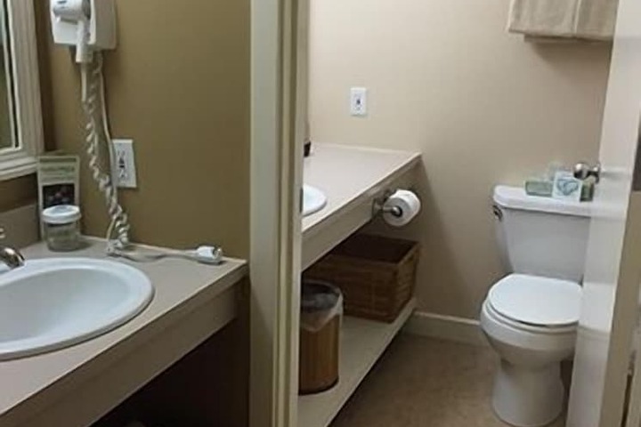 Room 82 of 111