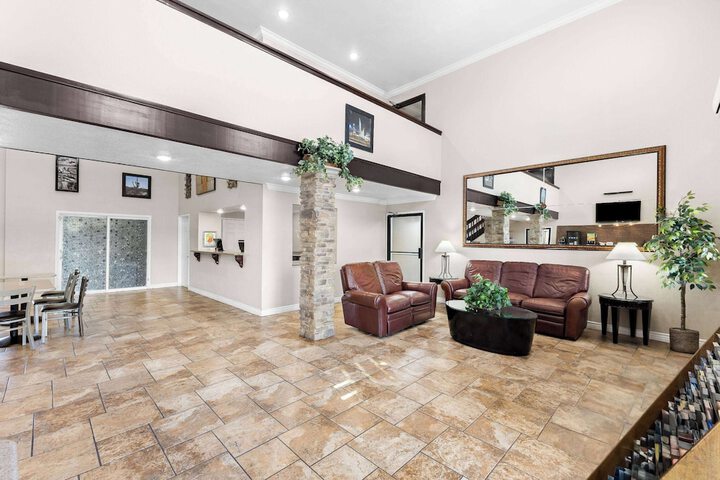 Super 8 by Wyndham Goodyear / Phoenix Area