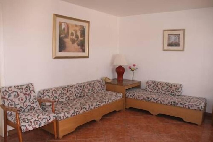Room 21 of 48