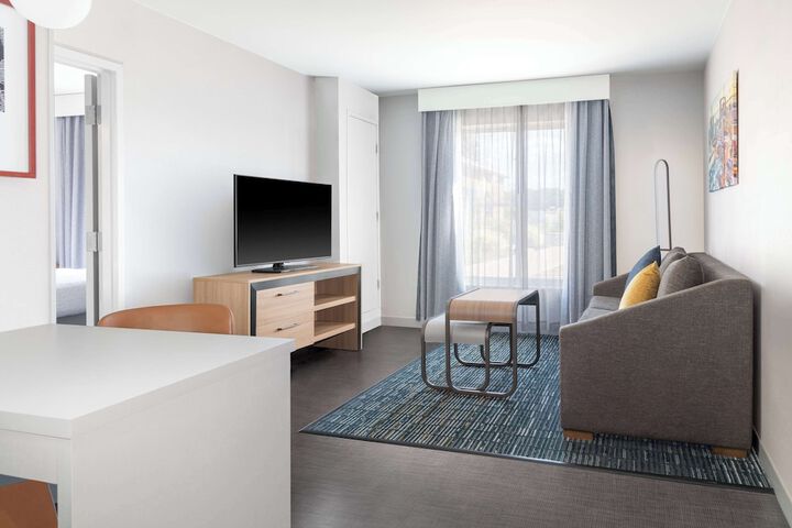 Homewood Suites by Hilton Detroit-Troy