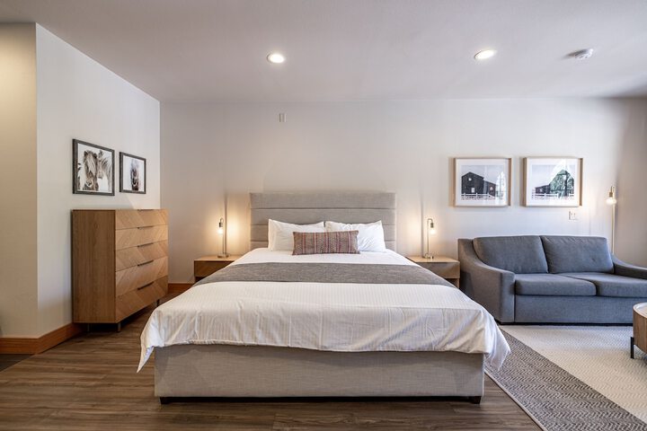 Room 35 of 44