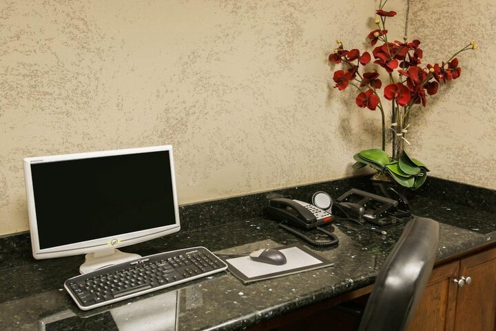 Business Center 42 of 43