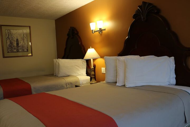 Room 12 of 36