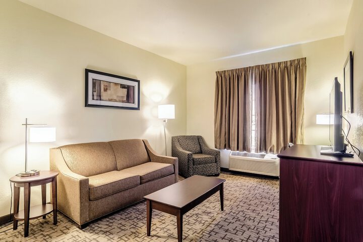 Cobblestone Hotel & Suites - Gering / Scottsbluff
