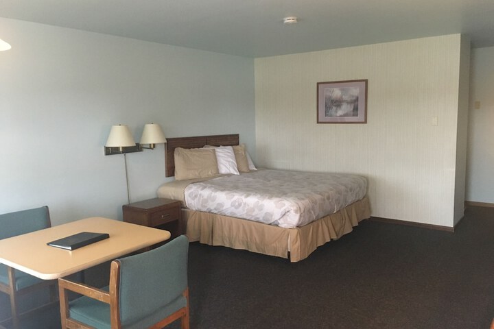 Room 18 of 19