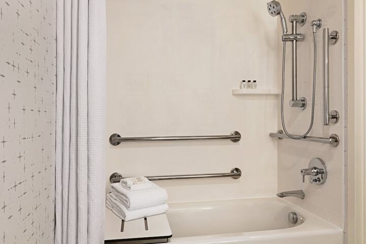 Crowne Plaza: Philadelphia - King of Prussia by IHG
