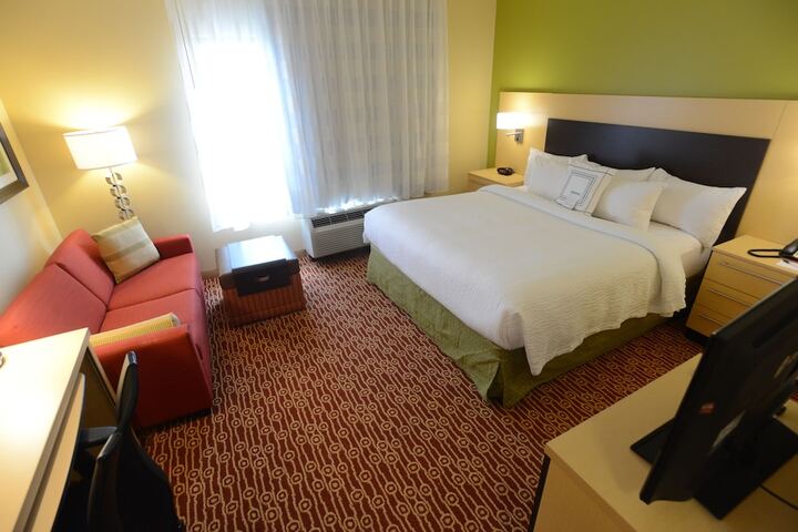 Room 33 of 45