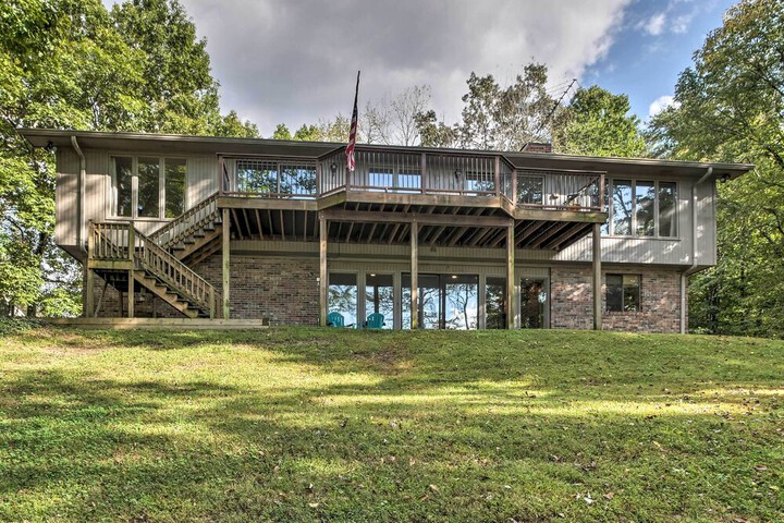 Chickamauga Lake Vacation Rental w / Boat Dock!