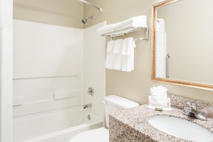 SUPER 8 BY WYNDHAM PANAMA CITY
