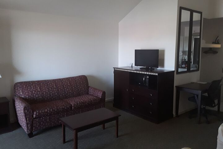 Room 17 of 19