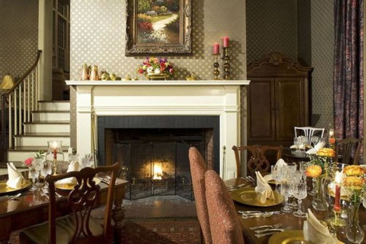 Hillbrook Inn