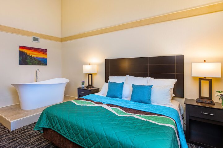 Country Cascades Waterpark Resort