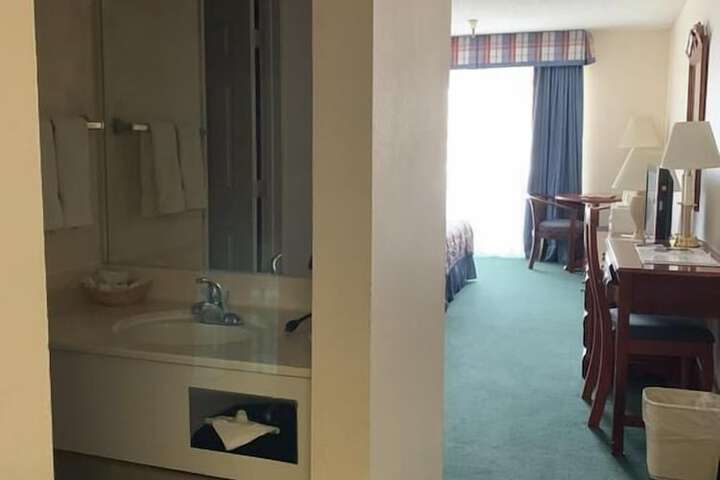 Room 21 of 26