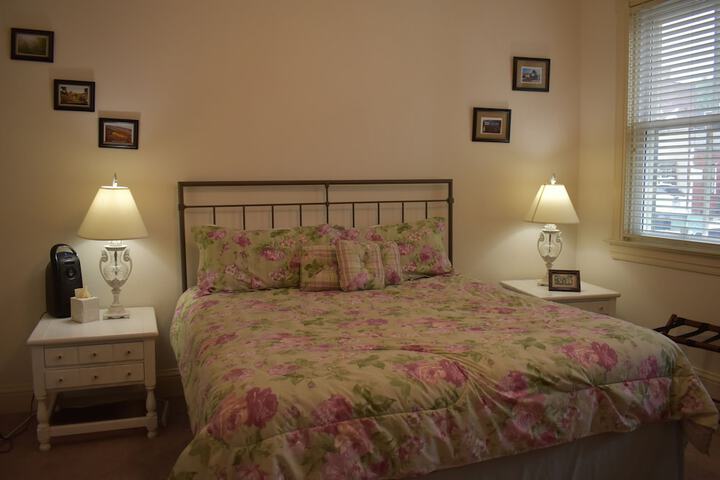 Room 173 of 238