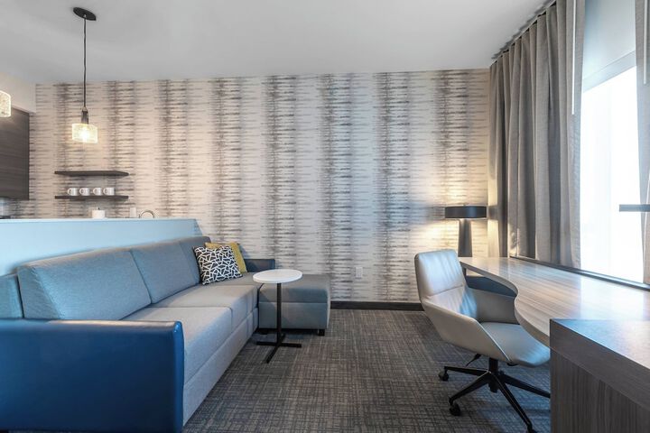 Room 9 of 13