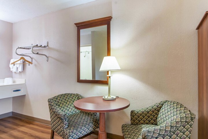 Room 29 of 47